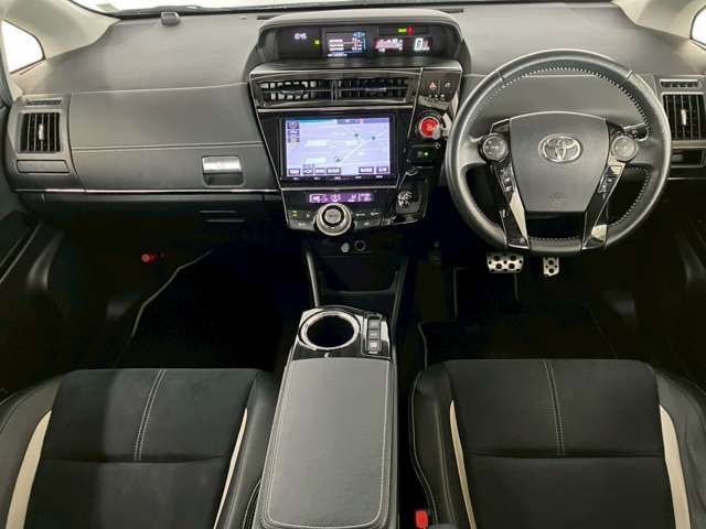 PRIUS Alpha