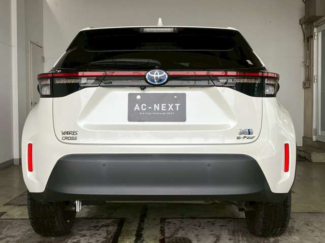 YARIS CROSS HYBRID