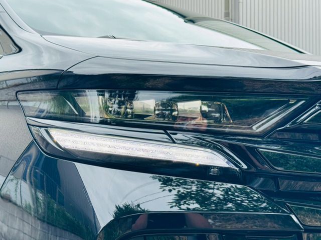 VELLFIRE  HYBRID