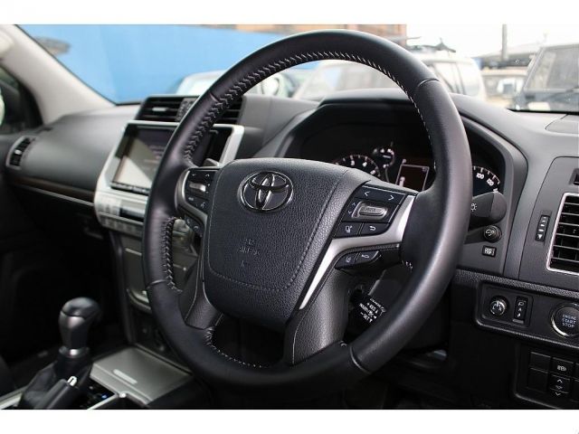 LANDCRUISER PRADO
