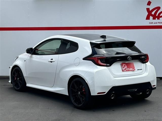 GR YARIS