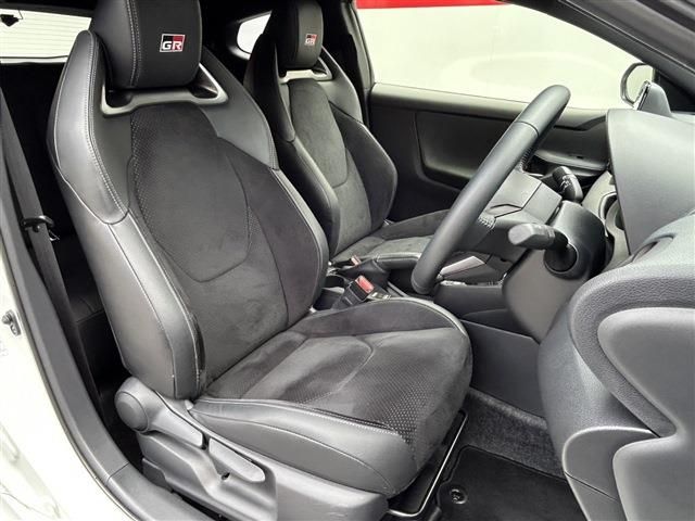 GR YARIS