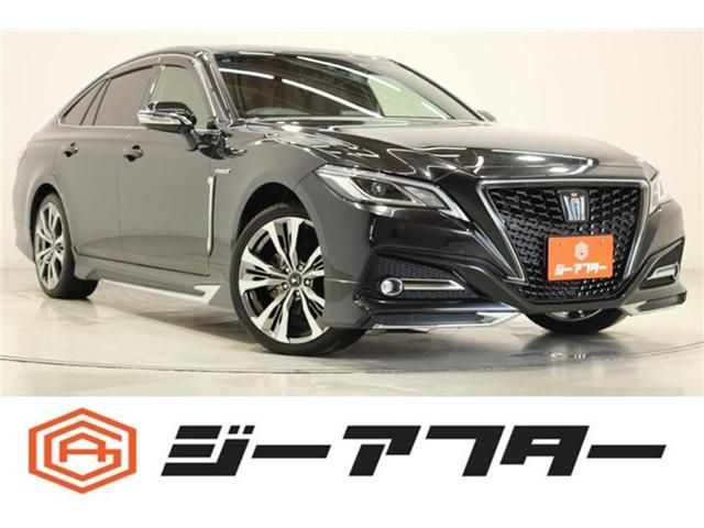 CROWN sedan hybrid 4WD