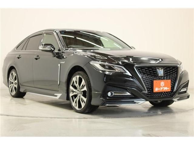 CROWN sedan hybrid 4WD