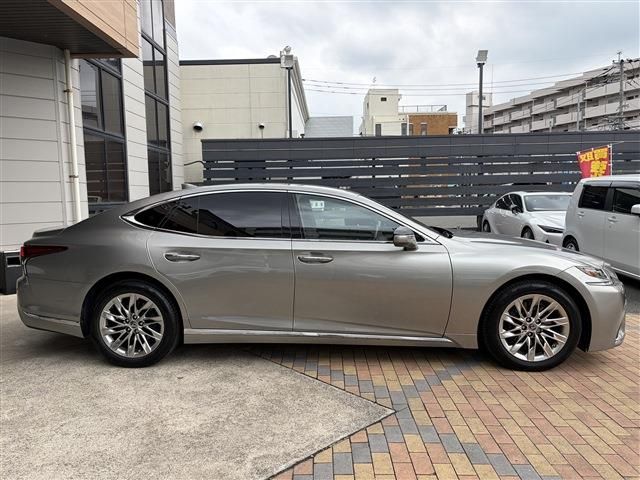 LEXUS LS500h