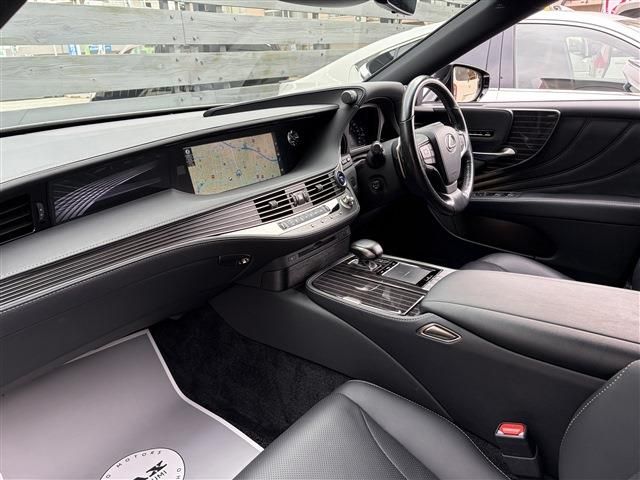 LEXUS LS500h