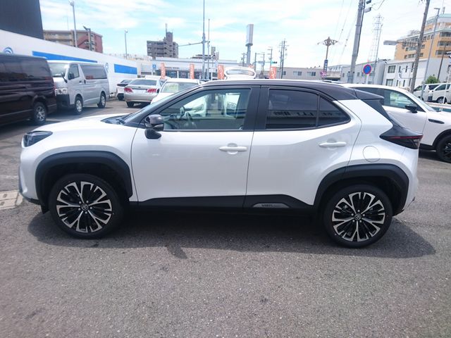 YARIS CROSS HYBRID