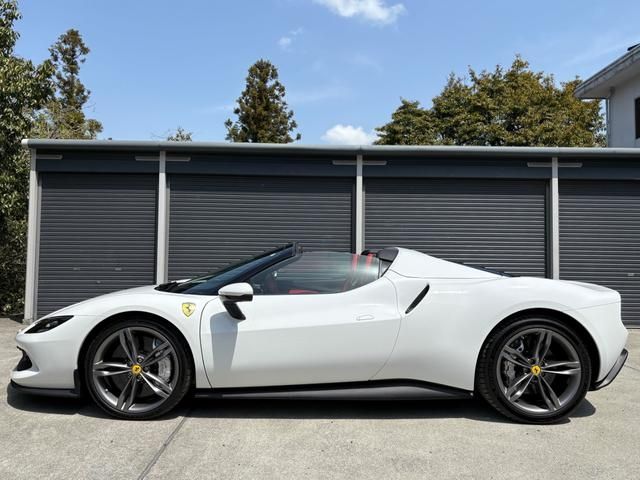 FERRARI 296 GTS