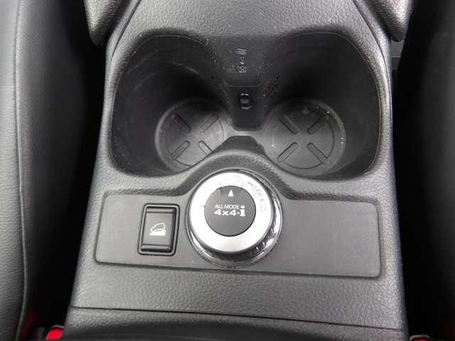 X-TRAIL HYBRID 4WD