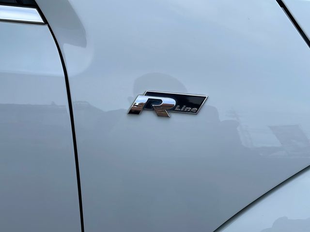VOLKSWAGEN The BEETLE