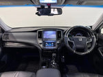 CROWN sedan hybrid