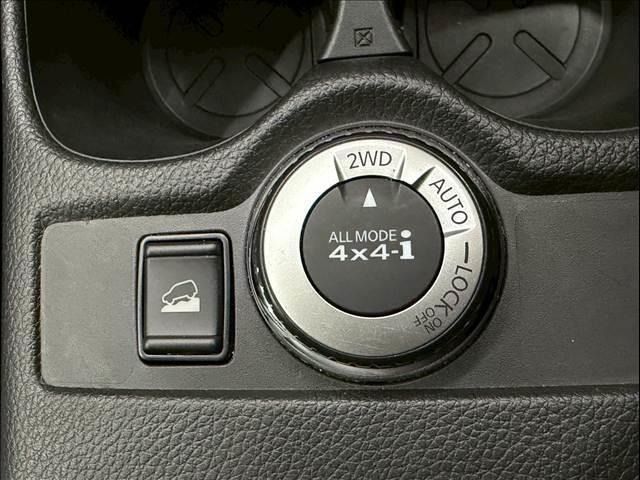 X-TRAIL HYBRID 4WD