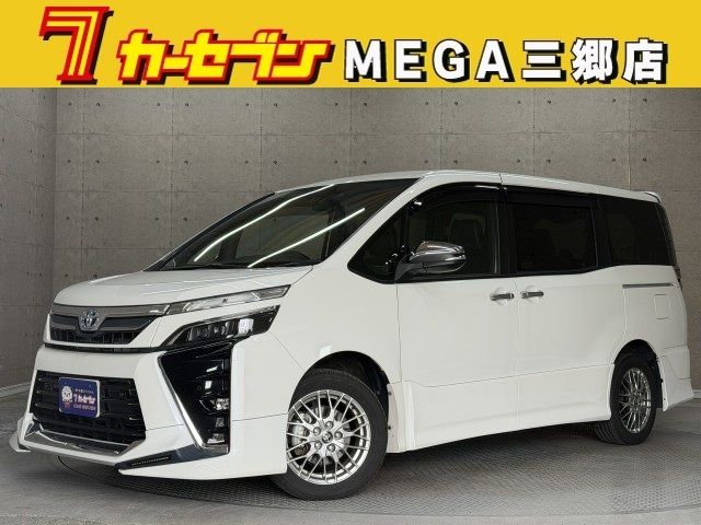 VOXY HYBRID