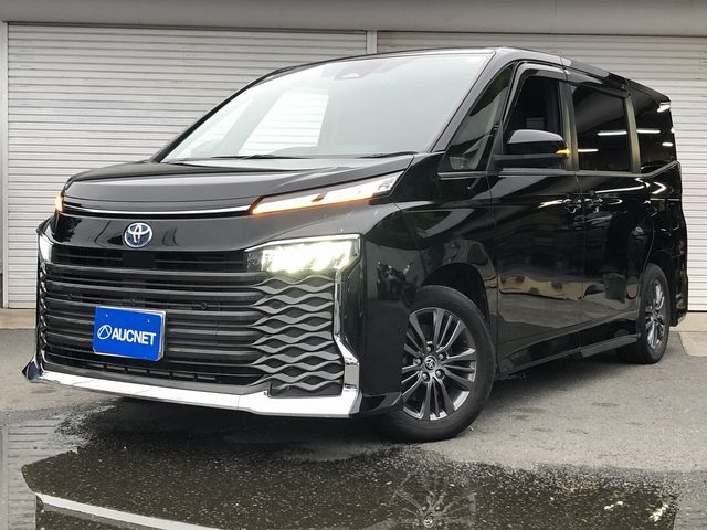 VOXY HYBRID