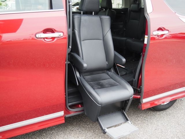ALPHARD hybrid 4WD