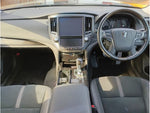 CROWN sedan hybrid 4WD