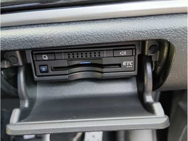 CROWN sedan hybrid 4WD