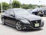 CROWN sedan hybrid