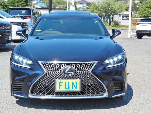 LEXUS LS500