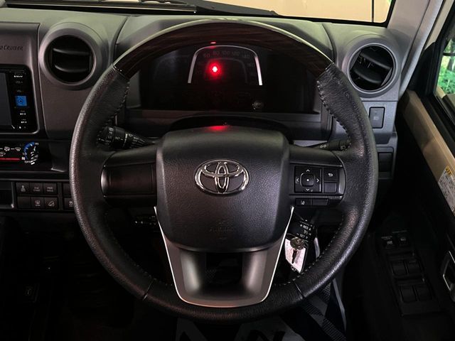 LANDCRUISER 70