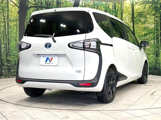 SIENTA HYBRID