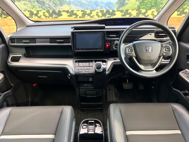 STEPWAGON e:HEV SPADA