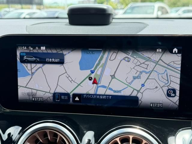 MERCEDES BENZ EQB