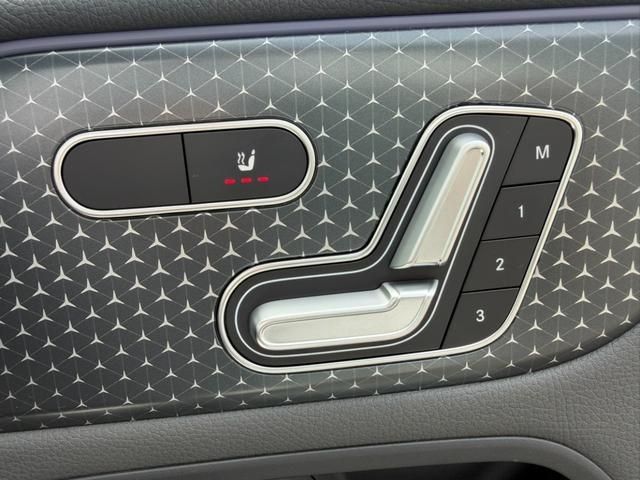 MERCEDES BENZ EQB