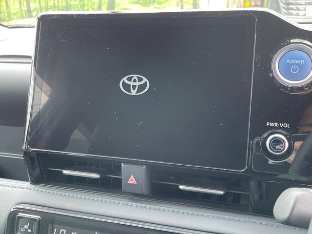 VOXY HYBRID