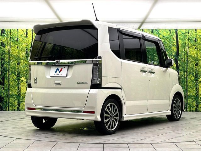 N BOX CUSTOM