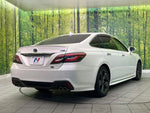 CROWN sedan hybrid