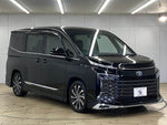 VOXY HYBRID