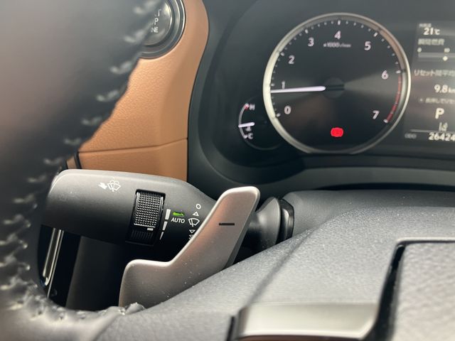 LEXUS IS300