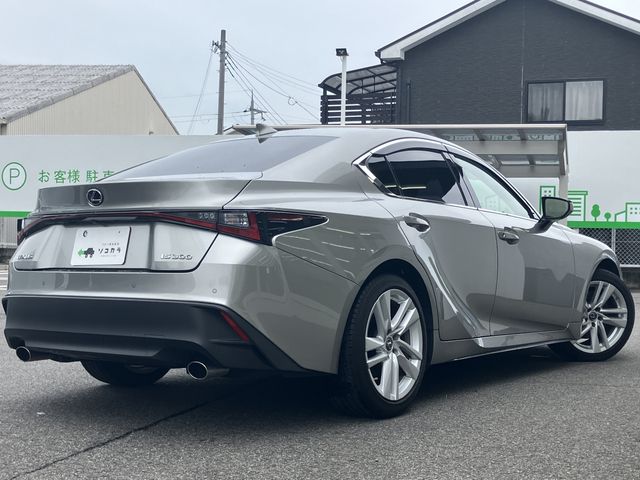 LEXUS IS300