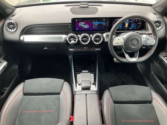 MERCEDES BENZ GLB