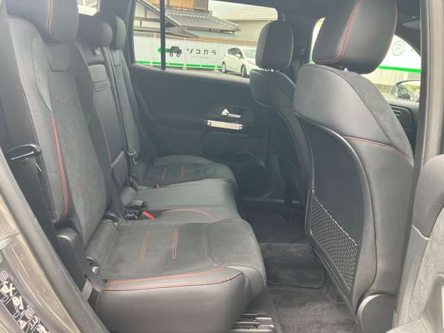 MERCEDES BENZ GLB