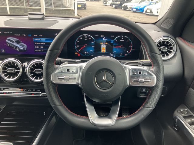 MERCEDES BENZ GLB
