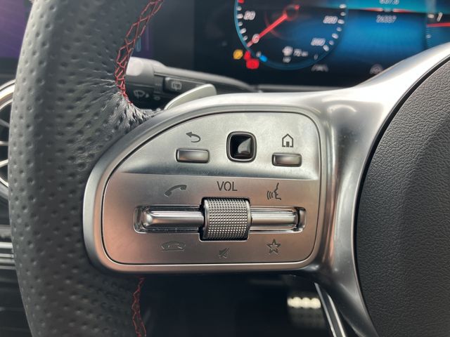 MERCEDES BENZ GLB