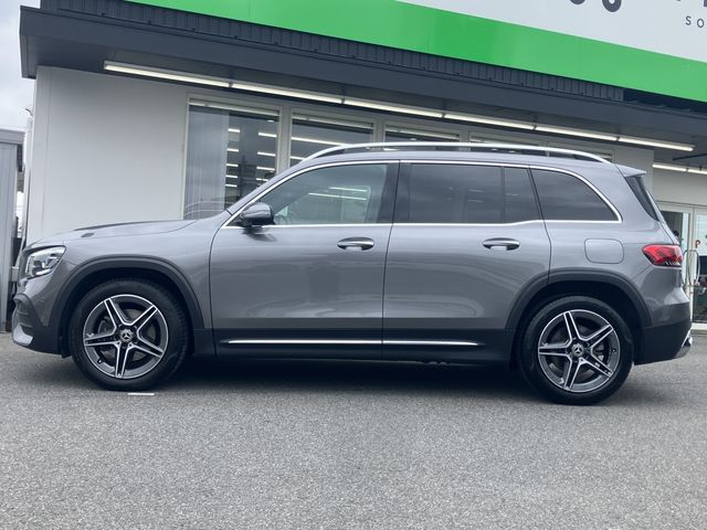 MERCEDES BENZ GLB
