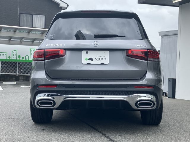 MERCEDES BENZ GLB