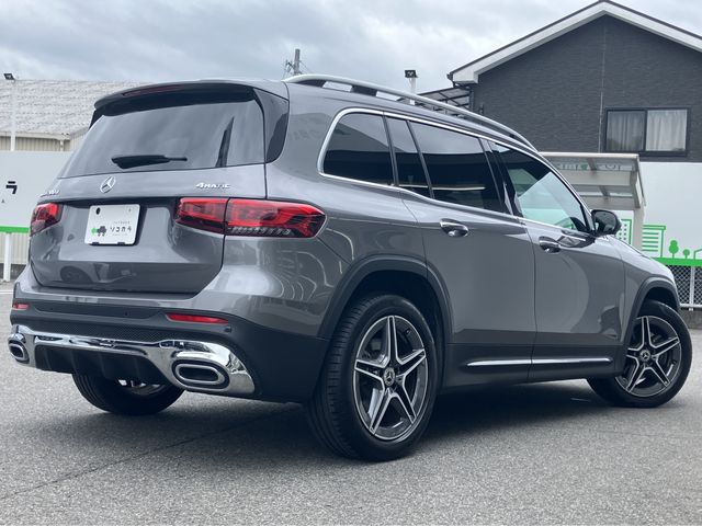 MERCEDES BENZ GLB
