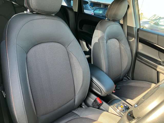 BMW MINI COOPER D CROSSOVER