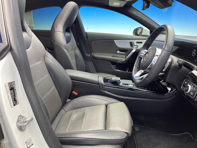 MERCEDES BENZ CLA class