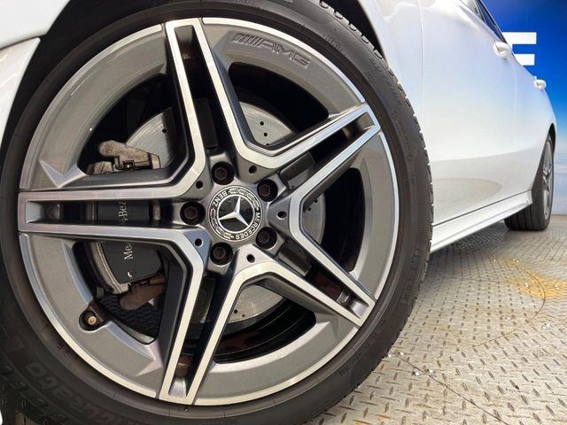 MERCEDES BENZ CLA class