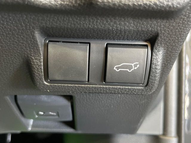 COROLLA CROSS HYBRID