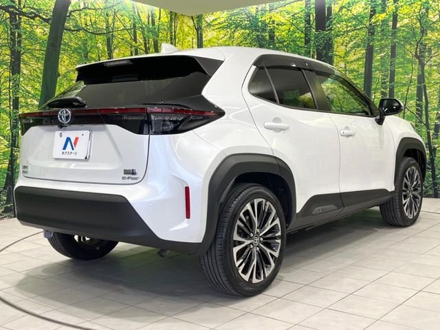 YARIS CROSS HYBRID