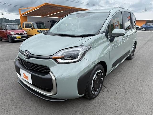 SIENTA HYBRID