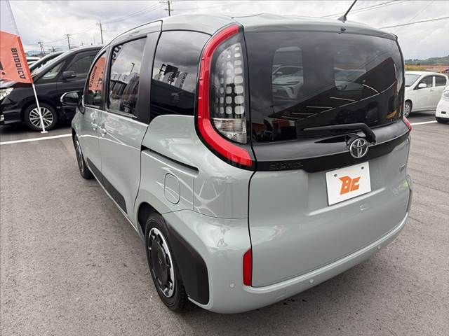SIENTA HYBRID