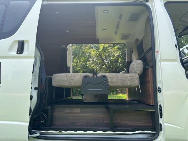 HIACE van 2WD