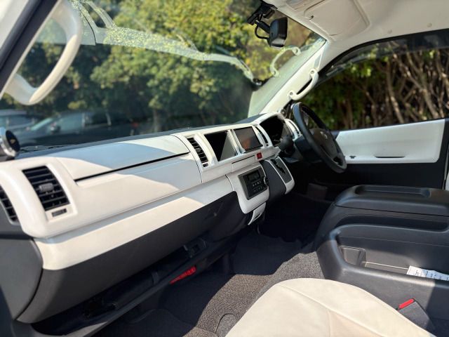HIACE van 2WD